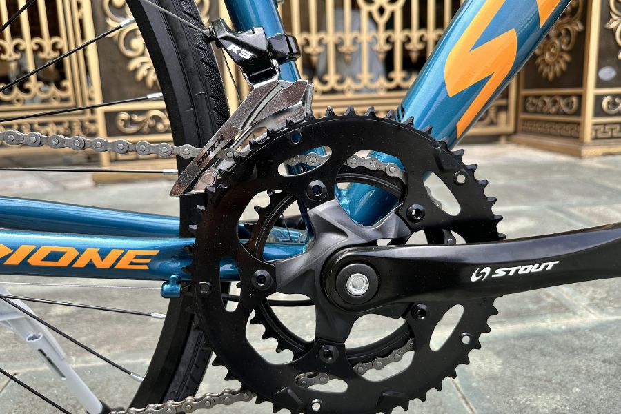 Xe đạp đua khung nhôm STOUT tay đề lắc xịn sò, bánh 700cx25 31 Củ đề đùi đĩa Xe đạp đua STOUT