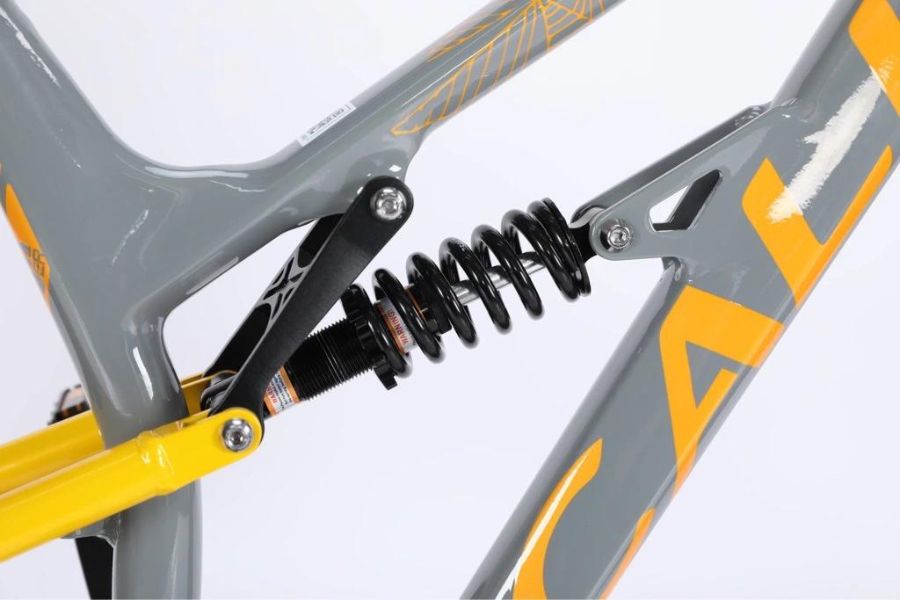 Xe đạp địa hình Calli 5900 2 phuộc siêu giảm giá 499K 17 Phuộc sau xe đạp Calli 5900