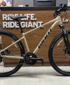 Xe đạp địa hình Giant Roam 4 D bản 2024 giảm giá 500K + KM 23 Xe đạp địa hình Giant Roam 4D 2024 màu sữa