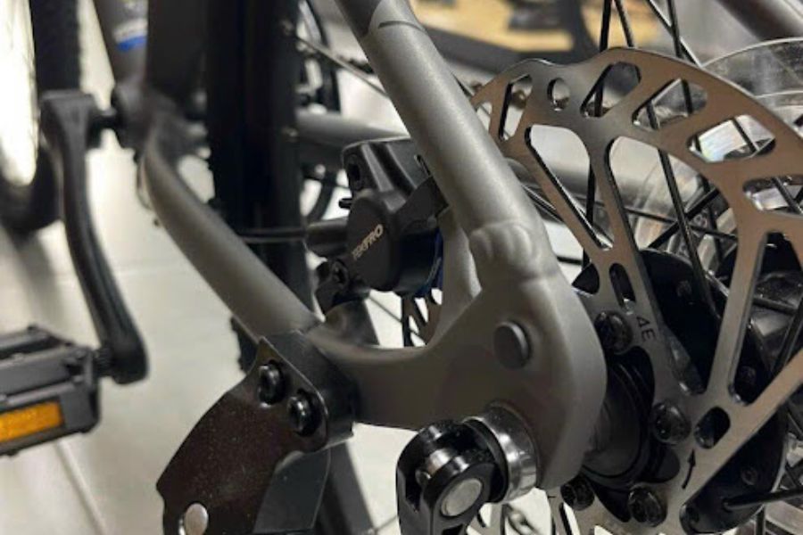 Xe đạp địa hình Giant ATX 660 bản 2025 giảm giá 1,4 triệu 35 Cụm phanh đĩa xe đạp Giant ATX 660 bản 2025