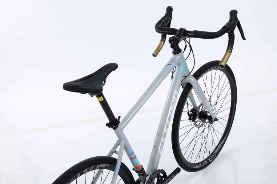 Xe đạp đua Fascino Triton giảm giá 400K 37 Khung Không Mối Hàn Xe đạp đua Fascino Triton