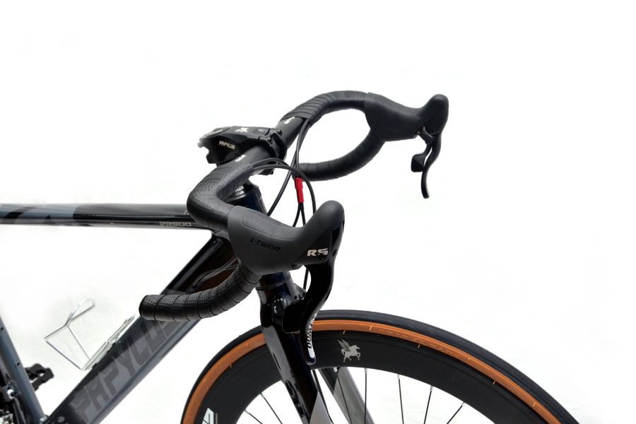 Xe đạp đua cối nổ Papylus PR900 giảm giá + quà tặng 79 Tay Lái đầu Cá Mập Xe đạp đua Papylus Pr900