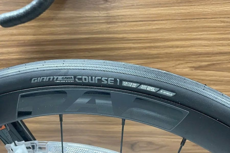 Xe đạp đua Giant ProPel ADV 2 bản 2025 giảm giá 5M + Km khủng 31 Bánh Xe đạp đua Giant Propel Adv 2 Bản 2025