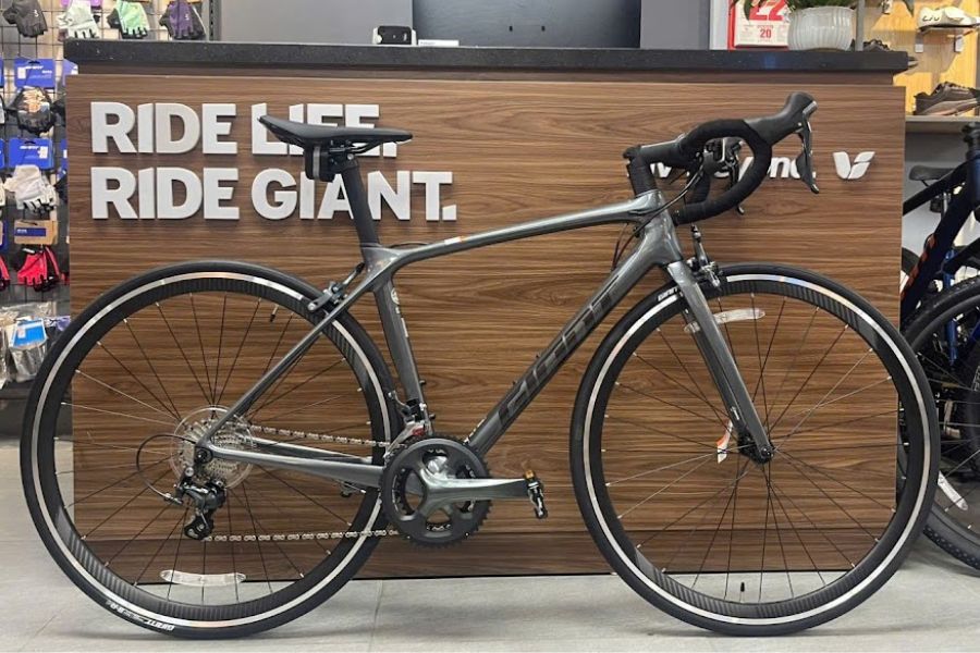 Xe đạp đua Giant TCR Adv 3 bản 2025 giảm giá 3M + Khuyến mãi 21 Xe đạp đua Giant Tcr Adv 3 Bản 2025 Màu Ghi