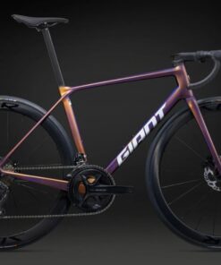 Xe đạp đua Giant Tcr Adv Pro 2 Bản 2025 Chụp Ngang Nền Tối