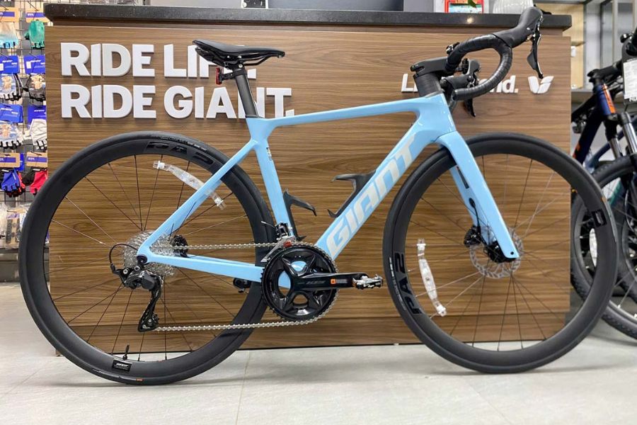 Xe đạp đua Giant ProPel ADV 2 bản 2025 giảm giá 5M + Km khủng 24 Xe đạp đua Giant Propel Adv 2 Bản 2025 Màu Xanh