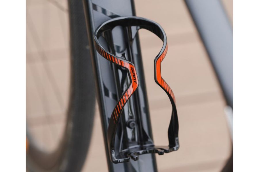 Giá bình nước xe đạp GIANT-MELODY giảm giá sốc 15 Ảnh Thật Giá Bình Nước Xe đạp Giant Melody Màu đen Cam