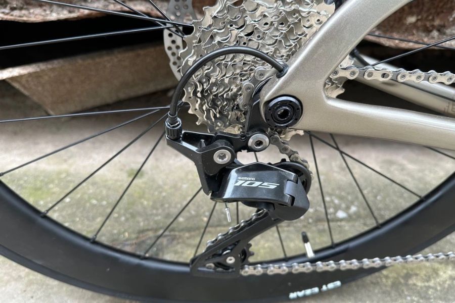 Xe đạp đua Nesto Ostrich giảm giá 3M 57 Củ đề Sau Shimano 105 Xe đạp đua Nesto Ostrich