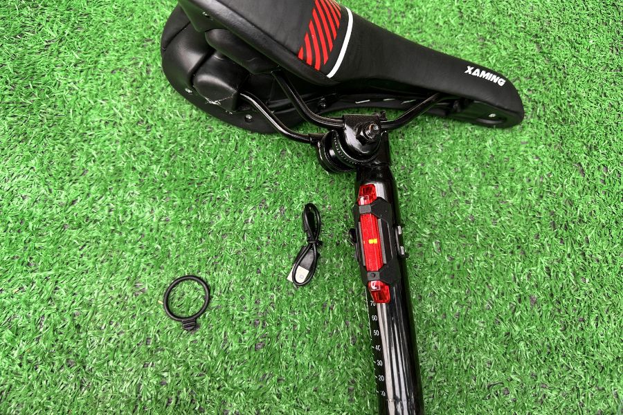 Đèn led hậu FF138 17 Đèn Led Hậu Ff138 ảnh 1