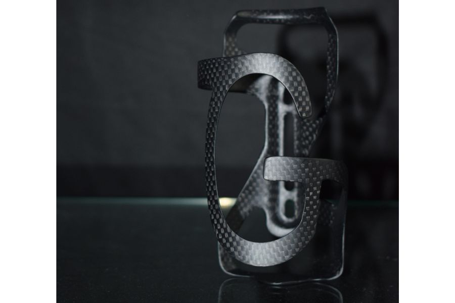 Giá bình nước xe đạp GIANT- CARBON GALLOP đang giảm giá 7 Giá Bình Nước Xe đạp Giant Carbon Gallop Màu đen