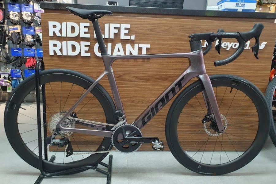 Xe đạp đua Giant Propel Adv 1 bản 2023 giảm giá + KM khủng 24 Xe đạp đua Giant Propel Adv 1 Bản 2023 ảnh Thật