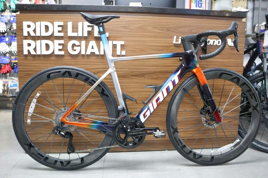 Xe đạp đua Giant Propel Adv Sl 0 Team Bản 2025 ảnh Thật