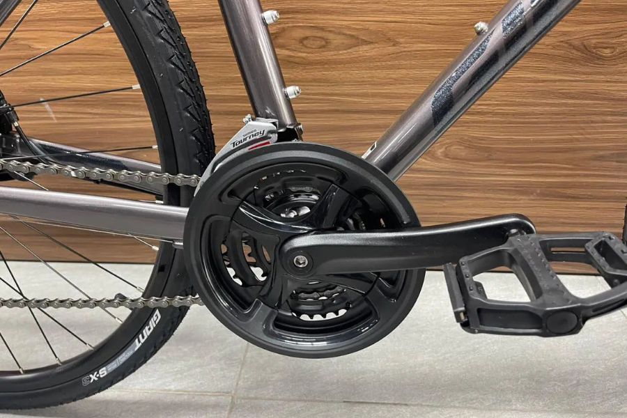 Xe đạp đường phố (Touring) Giant Escape 2 bản 2024 giảm giá 800K 24 Đùi đĩa Và Củ đề Trước Xe đạp đường Phố (touring) Giant Escape 2 Bản 2024