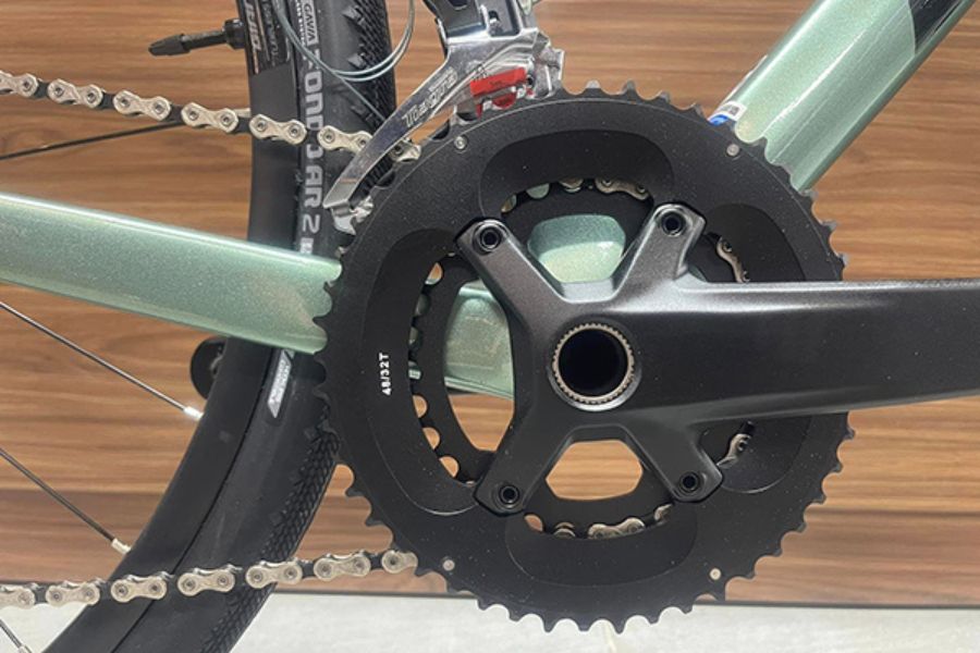 Xe đạp đường phố (Touring) Giant FastRoad AR ADV 2 bản 2023 giảm giá tốt 2M 33 Đùi đĩa Và Củ đề Trước Xe đạp đường Phố (touring) Giant Fastroad Ar Adv 2 Bản 2023