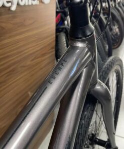 Xe đạp đường phố (Touring) Giant Escape 2 bản 2024 giảm giá 800K 17 ống Ngang Xe đạp đường Phố (touring) Giant Escape 2 Bản 2024