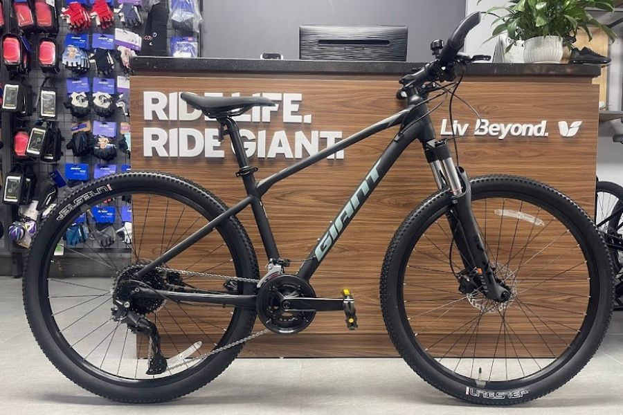 Xe đạp địa hình Giant ATX 860 bản 2024 KM + giảm giá 550K 32 Xe đạp địa Hình Giant Atx 860 Bản 2024 Màu đen