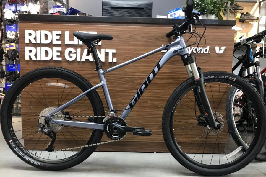 Xe đạp địa hình Giant XTC Classic bản 2023 giảm giá 2,5M 25 Xe đạp địa Hình Giant Xtc Classic Bản 2023 Màu Ghi