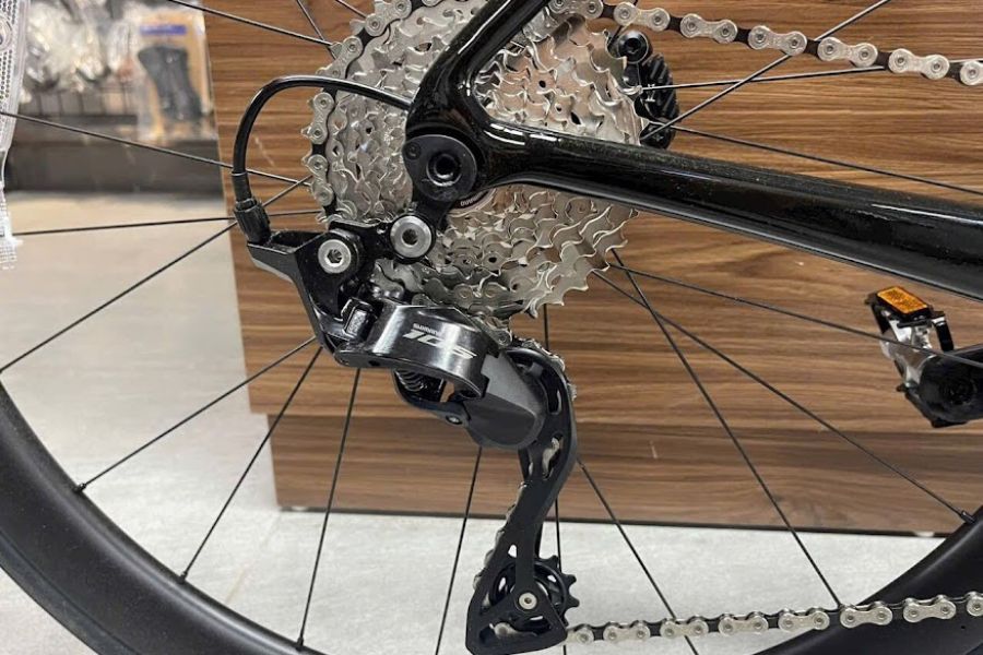 Xe đạp đua nữ Liv Langma Adv 2+ bản 2025 giảm giá + KM 27 Củ đề Shimano 105 Xe đạp đua Nữ Liv Langma Adv 2+ Bản 2025