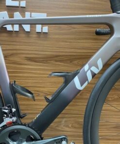 Xe đạp đua nữ Liv Enviliv Adv 3 bản 2025 giảm giá + quà tặng 27 Khung Carbon Xe đạp đua Nữ Liv Enviliv Adv 3 Bản 2025