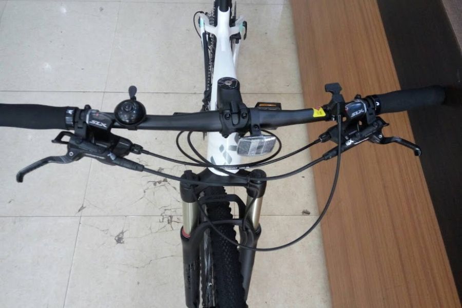 Xe đạp địa hình Liv Obsess ADV 3 27.5 bản 2021 28 Tay Lái Liv Obsess Adv 3 27.5 Bản 2021 Màu Trắng