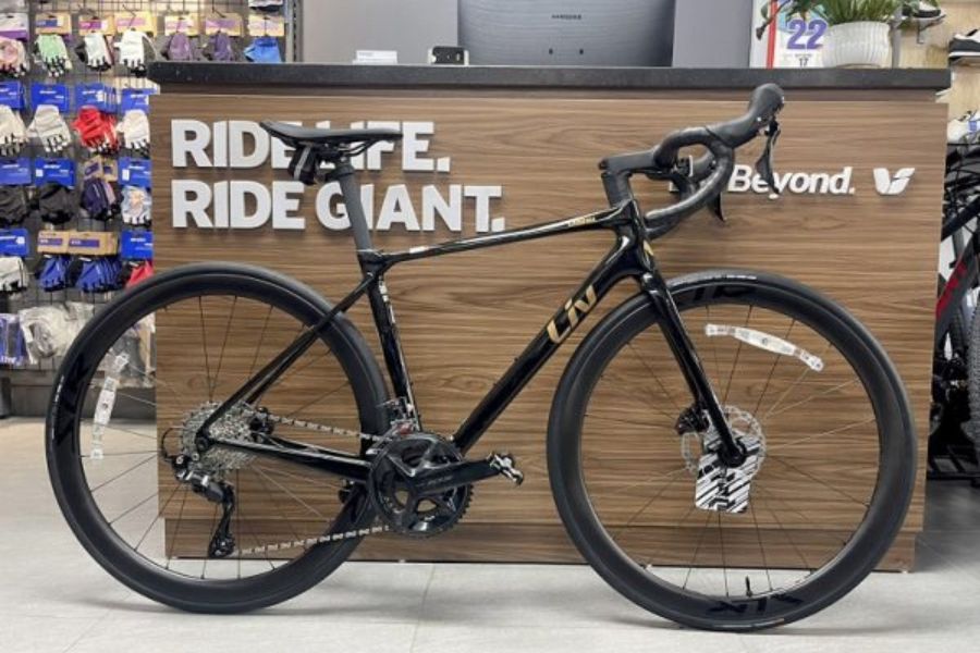 Xe đạp đua nữ Liv Langma Adv 2+ bản 2025 giảm giá + KM 22 Xe đạp đua Nữ Liv Langma Adv 2+ Bản 2025 Màu đen