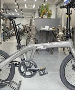 Xe đạp đường Phố Momentum Ithink Expressway D1 Bản 2025 Màu Xám ảnh Thật