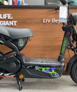 Xe điện Giant M133r (4 BÌnh) Bản 2024 Màu đen