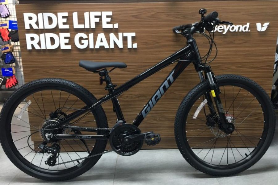 Xe đạp địa hình trẻ em cao cấp Giant ATX 24 D 1 bản 2025 30 Xe Trẻ Em Giant Atx 24 D 1 Bản 2025 Màu đen