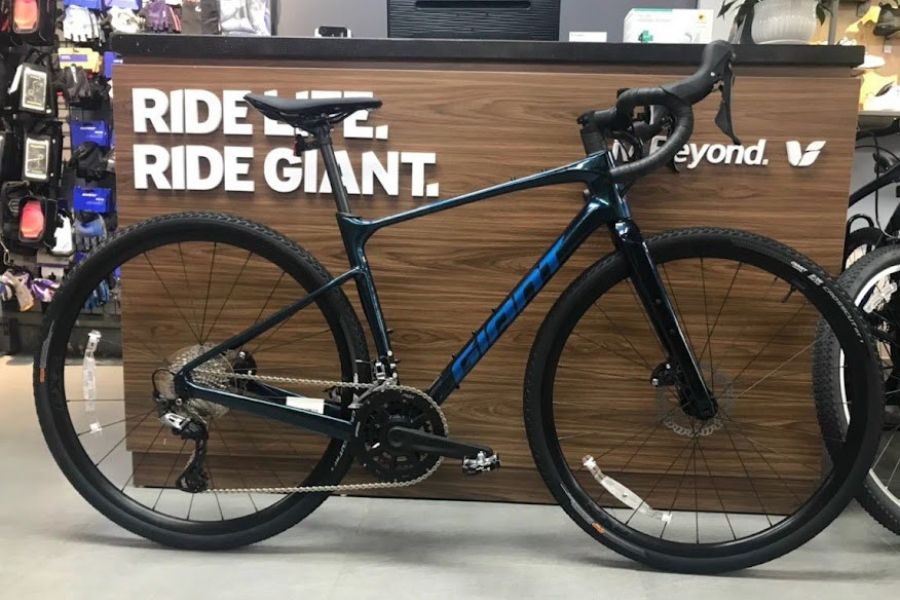 Xe đạp đua Giant Revolt Adv 2 bản 2022 giảm giá 19M 34 Xe đạp đua Giant Revolt Adv 2 Bản 2022 Màu đen Xanh Dương