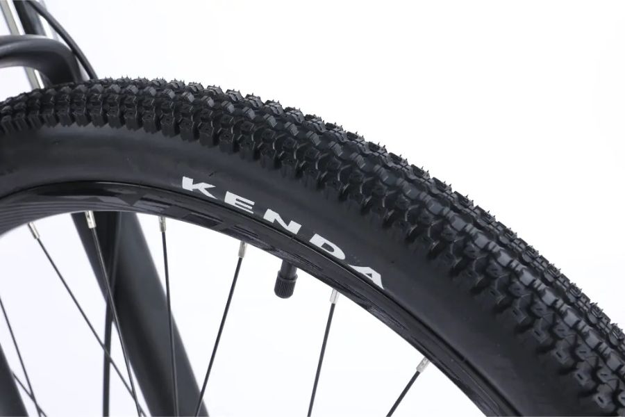 Xe đạp địa hình Chevaux Nikko đang tặng quà 45 Lốp Xe đạp địa Hình Chevaux Nikko