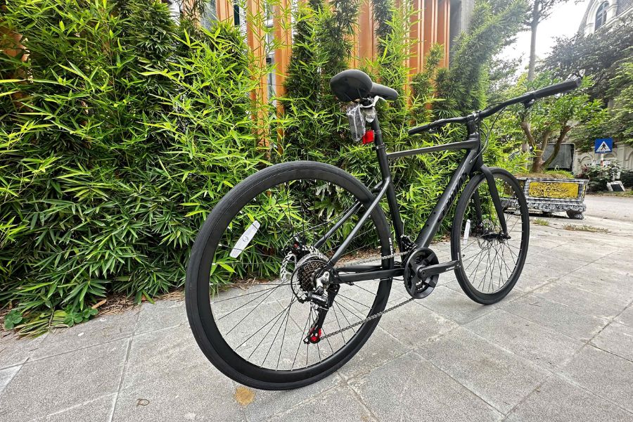 Xe đạp touring Senidas T200 52 Phía Sau Xe đap Touring Senidas T200