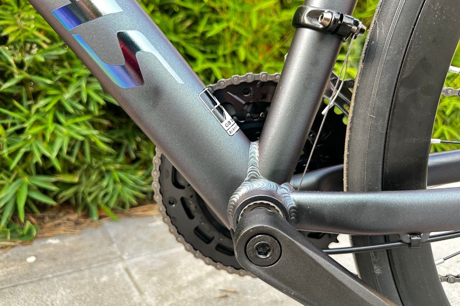 Xe đạp đua Senidas RS350 khung nhôm, tay đề lắc, cối nổ siêu to 63 Trục Giữa Bạc đạn Côt Vuông Xe đạp đua Senidas Rs350