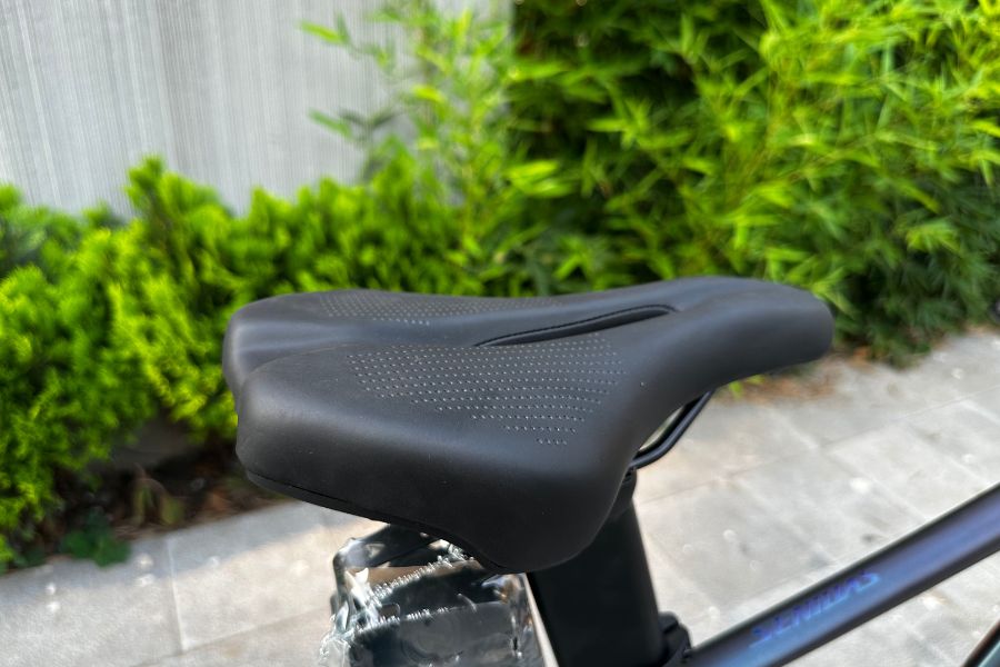 Xe đạp đua Senidas RS350 khung nhôm, tay đề lắc, cối nổ siêu to 71 Yên Chống Xoay Chống Lật Xe đạp đua Senidas Rs350